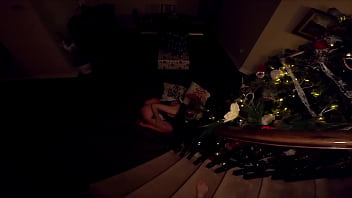 He barely lasts 3 minutes while i ride his cock creampie & keep on riding