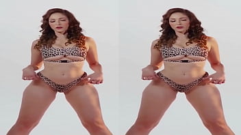 Model wants to show you her body damn she is hot