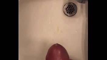 Roludo Gozando Pica Grossa Na Punheta thumbnail