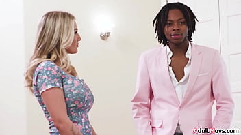 If you want to marry lisa you have to please all five of your mature big tits milfs let him eat pussy first before they fuck and squirt