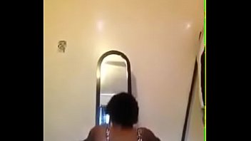 Sexy shay dancing and shaking up her ass