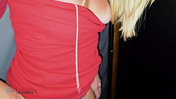 Loira casada fez a festa no swing com dotados e o marido fica olhando de pau duro