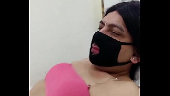 Kareena Takes Transformation Showers thumbnail