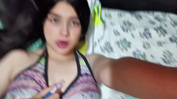 Dulce coño de mujer joven asiática casero real