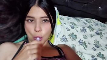 Dulce coño de mujer joven asiática casero real