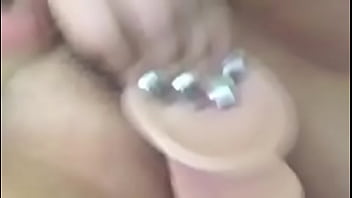 Mi esposa poniéndose caliente y se pone a jugar