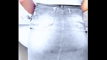 Quando Não Tem Ninguém Em Casa Enteada Leva Pica No Cu Do Seu Padrasto Viciado Em Sexo Desta Vez Ela Gravou Mas O Vídeo Vazou Na Internet thumbnail