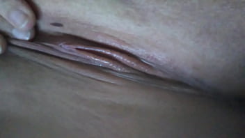 Rubbing my clit