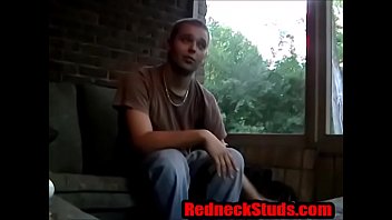 Homeless Straight Redneck Jacks For Cash thumbnail