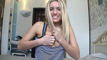 Young beautiful blonde jessi gold masturbate her pink pussy gb019