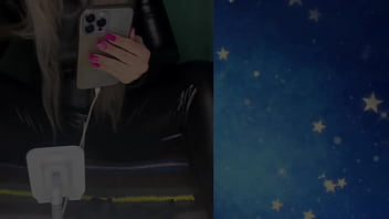 My lips and eyeglasses owns your sissy’s dick