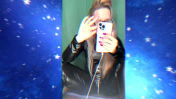 My lips and eyeglasses owns your sissy’s dick