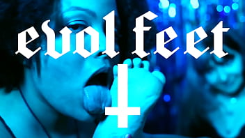 Messy foot play with cutie piie & nath