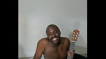 Re singing a few more songs for free that reminds myself of cleaning happening 2