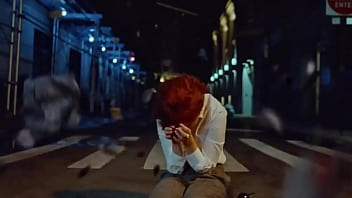 Girl on subway gets eaten out