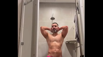 Gym shower time