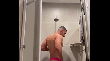 Gym shower time