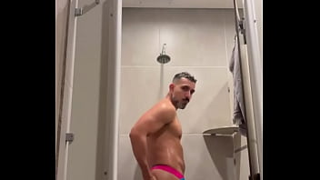 Gym shower time