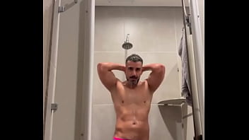 Gym shower time