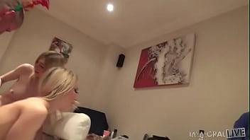 The queen's harlots shag a fan