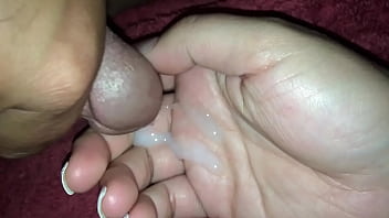 Cum In Wife’s Hot Hand thumbnail