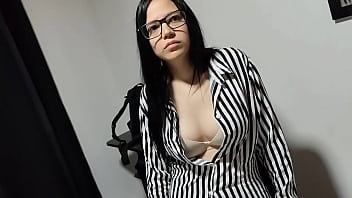 I meet estefani at the mall when i was going to eat