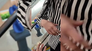 I meet estefani at the mall when i was going to eat