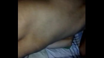 Le Meto El Dedo Mientras Coge A Hetero thumbnail
