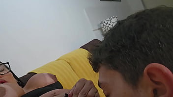 Madrasta bianca naldy safada me ensinou chupar buceta greluda e boqueteou meu pau no estilo