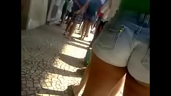 Gostosa na fila