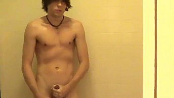 Male Models Trace Is A Sloppy Boy He Can't Even Shower Sans Bringing thumbnail