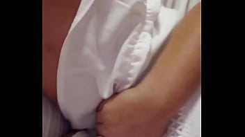 Dançando de calcinha vermelha parte 1