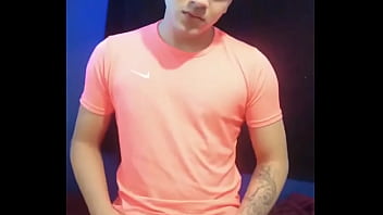 Dude Showing His Big White Dick Boysdolukeblogspotcom thumbnail