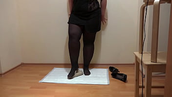 Pissing And Trampling On A Dildo A Curvy Milf With A Hairy Cunt Produces A Lot Of Urine Dirty Foot Fetish thumbnail