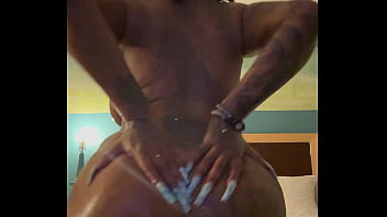 Marrijanee has a lot of curves