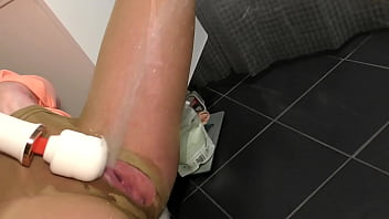 Strong stream pee on the wall and masturbate by magicwand in pantyhose and highheels