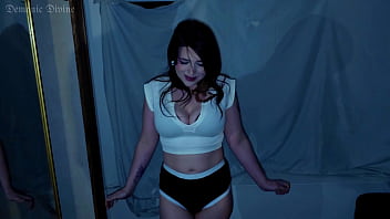 Tresspasser caught hot slut sucks her way out of trouble