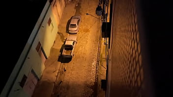 Olhem o urso retornando pro motel tinha ido buscar tk