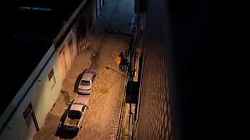 Olhem o urso retornando pro motel tinha ido buscar tk