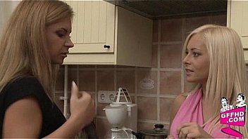 Girls Who Eat Pussy 0626 thumbnail