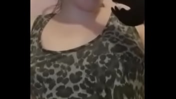 18 year old gives sloppy head