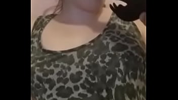 18 year old gives sloppy head