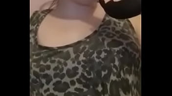 18 year old gives sloppy head