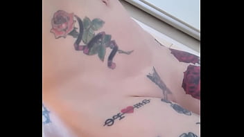 Une bonne douche après le sport plein de bisous à tous