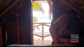 Fucking a young mexican on the beach she love to be fuck in public