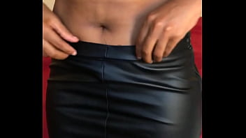 Ebony Milf Playing With A Vibrator Then Pees On Her Self thumbnail