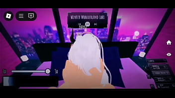 Kiwi me folla duro en roblox y saca mi semen en ella