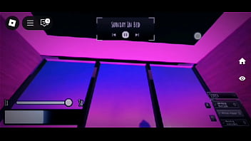 Kiwi me folla duro en roblox y saca mi semen en ella