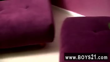 Gay Porn Things Get Insatiable As Emo Skater Twink Blinx Invites thumbnail