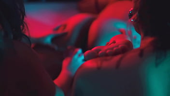 Perfect lesbian tribbing & foot worship